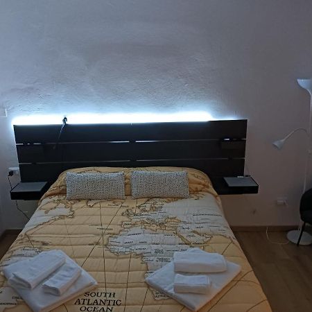 B&B Fiera Station Rooms Bolonia Exterior foto