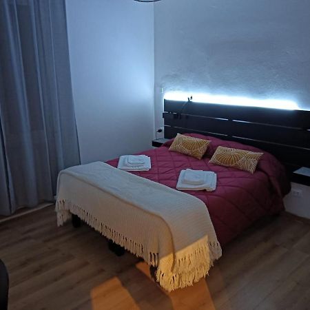 B&B Fiera Station Rooms Bolonia Exterior foto